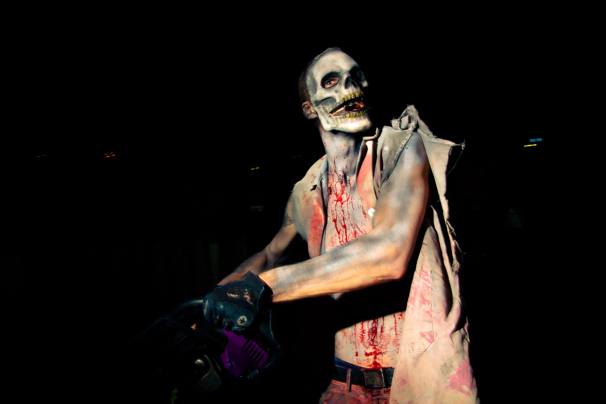 Haunted House Chainsaw Guy